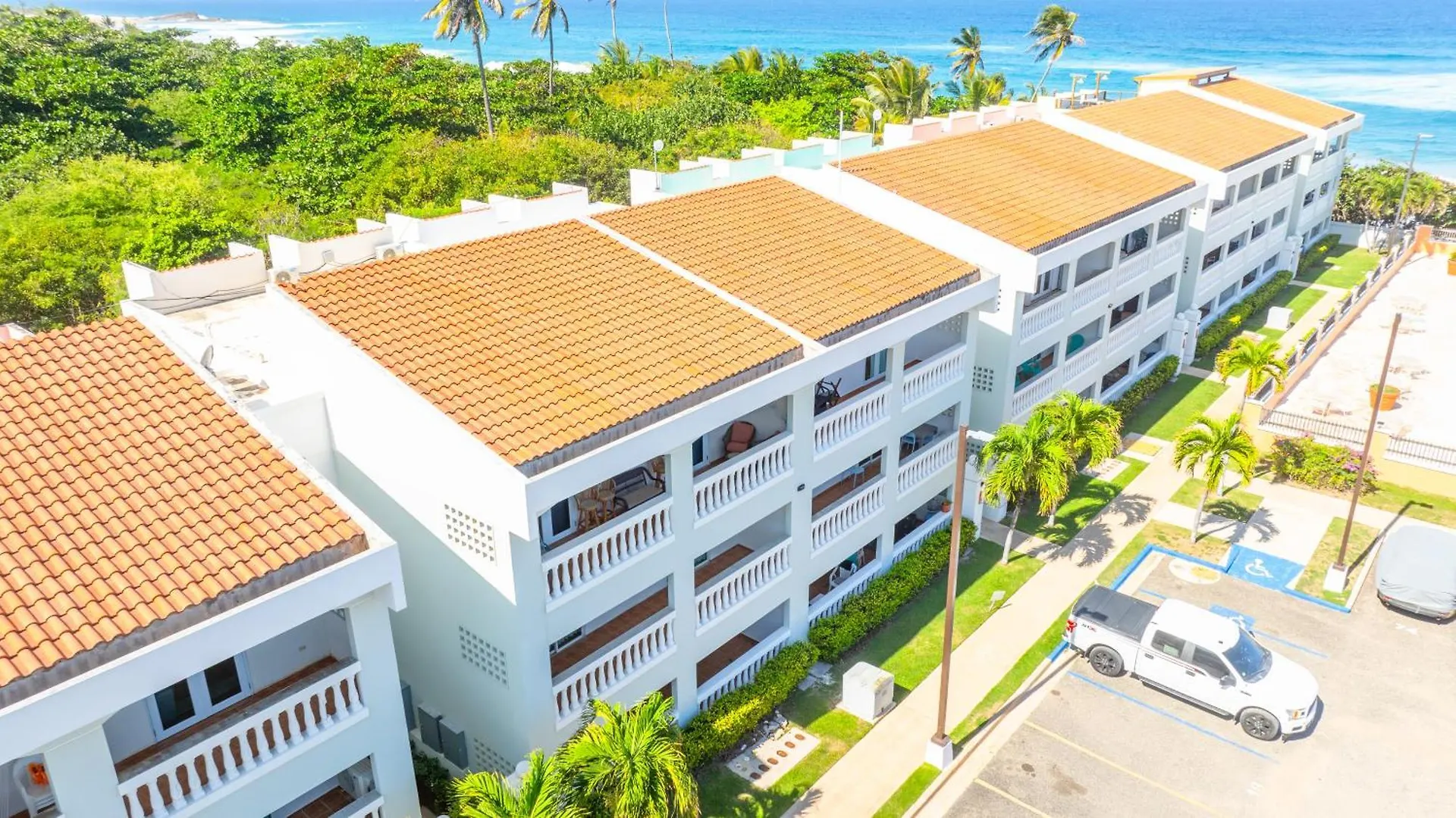 Golden Villas 306 Studio Isabela 0*,  Puerto Rico